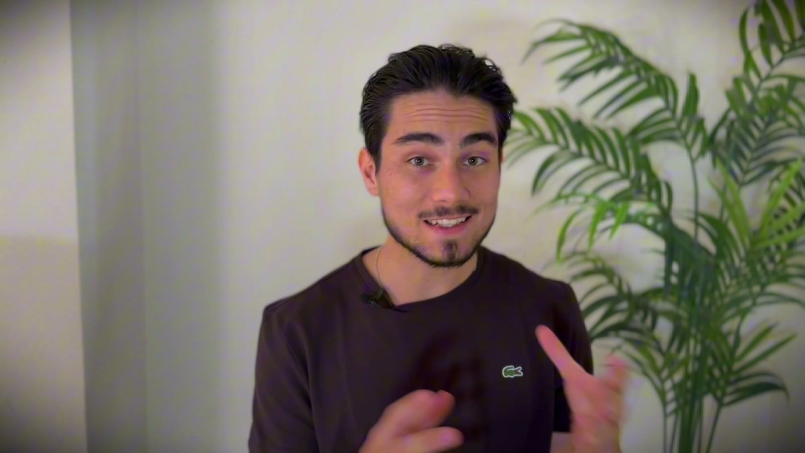 Carlos, socio de Profit Parabola, explicando el Sistema de Canal Propio